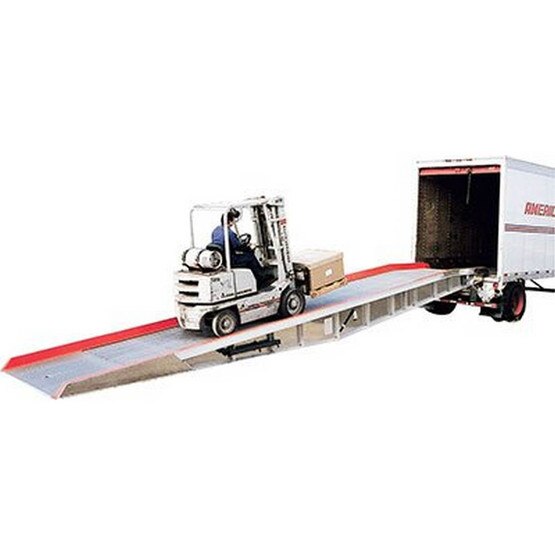 Vestil AY-307230 Aluminum Yard Ramp With Aluminum Grating-1