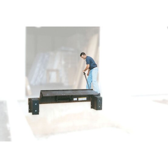 Vestil FM-0648 Mechanical Edge-o-dockleveler-1